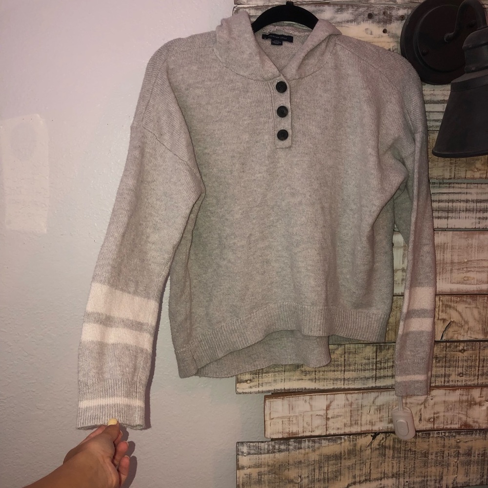 AE sweater